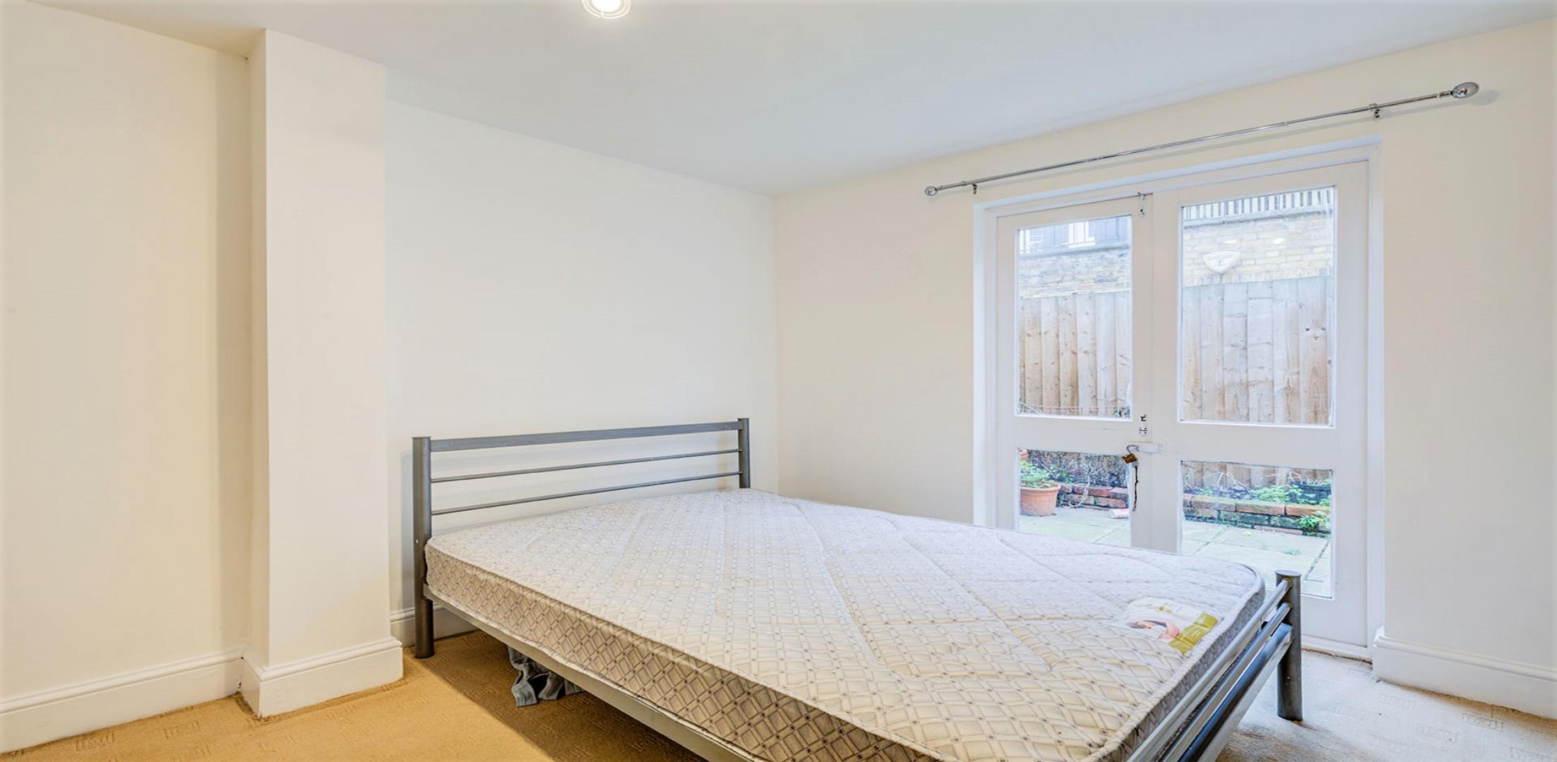			2 Bedroom, 1 bath, 1 reception Flat			 Cotleigh Road, West Hampstead